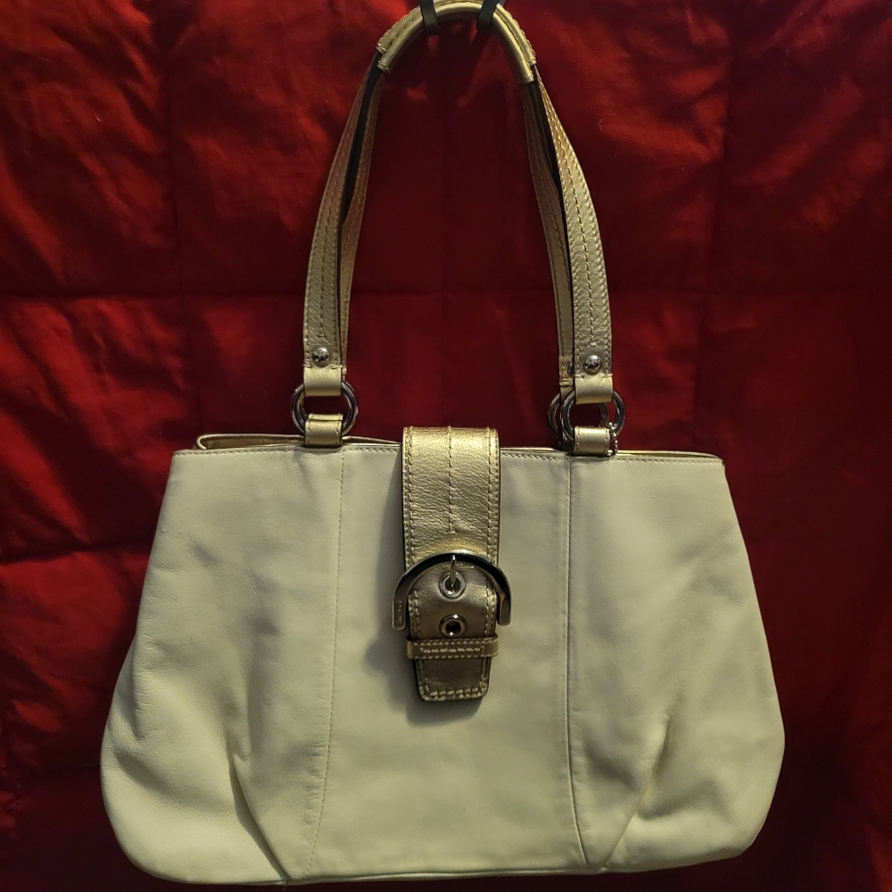 Coach White Leather handbag